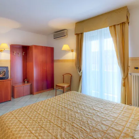 Il Caminetto Hotel 4*